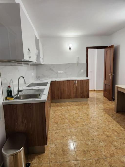 Appartement Lujoso Apartamento Vacacional à Carrizal Extérieur photo